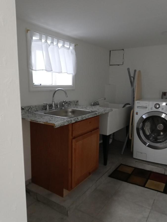 "Cozy Basement Retreat Just 40 Minutes To Nyc!" Apartment Irvington Exterior photo