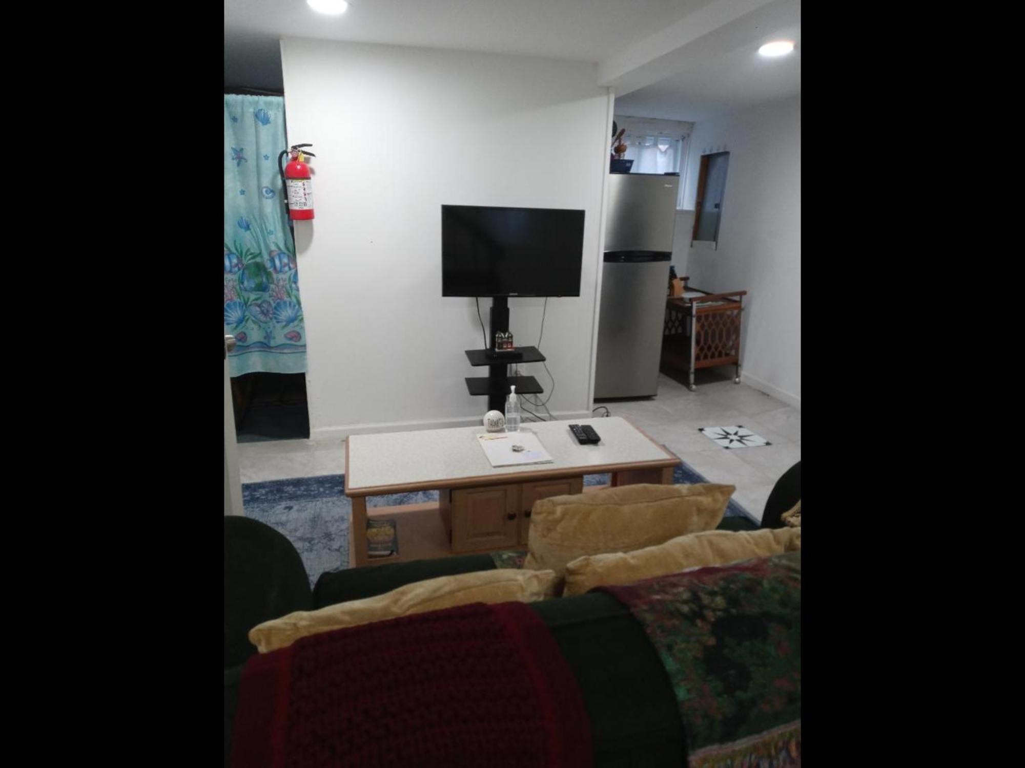 "Cozy Basement Retreat Just 40 Minutes To Nyc!" Apartment Irvington Exterior photo