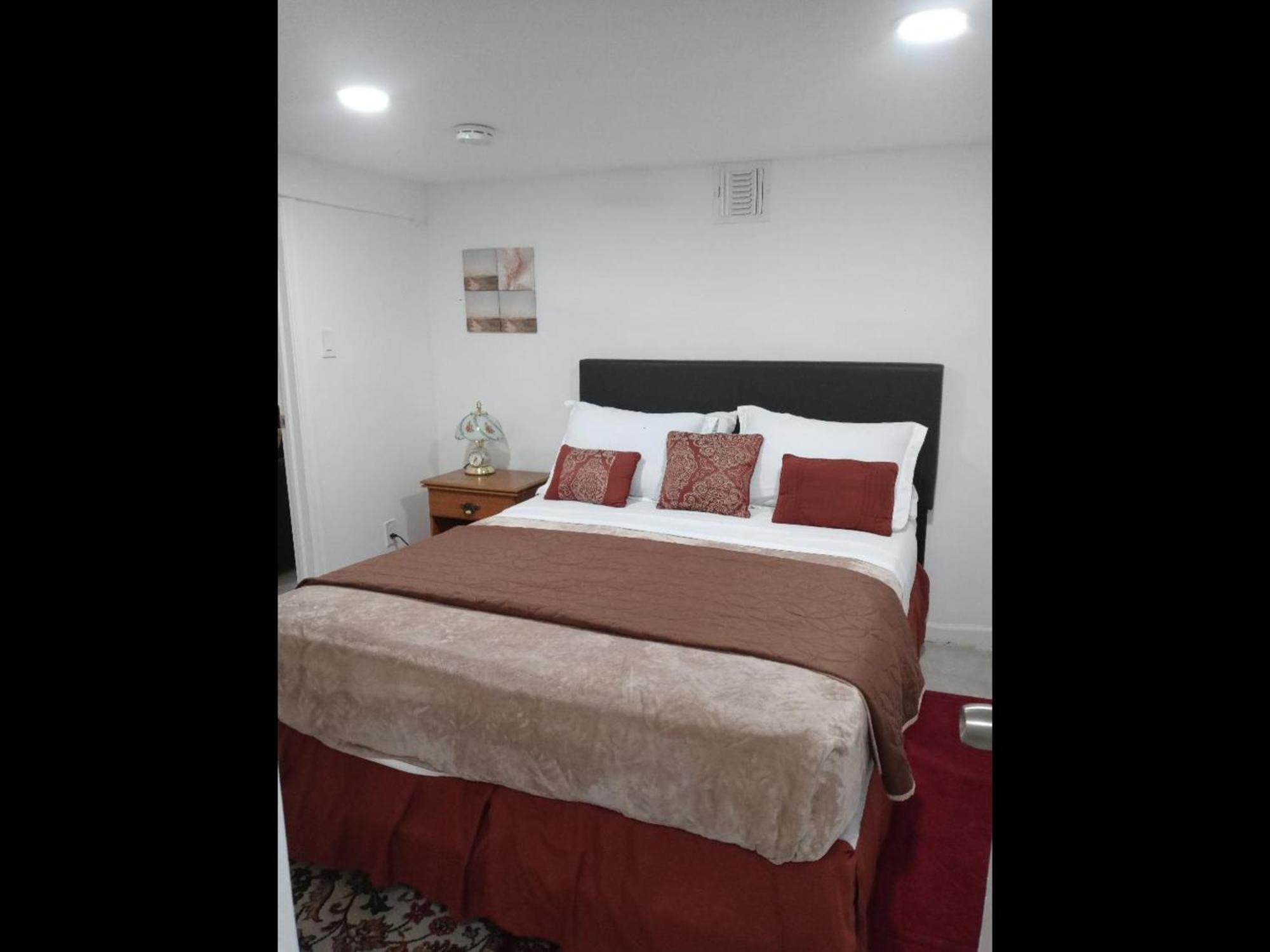 "Cozy Basement Retreat Just 40 Minutes To Nyc!" Apartment Irvington Exterior photo